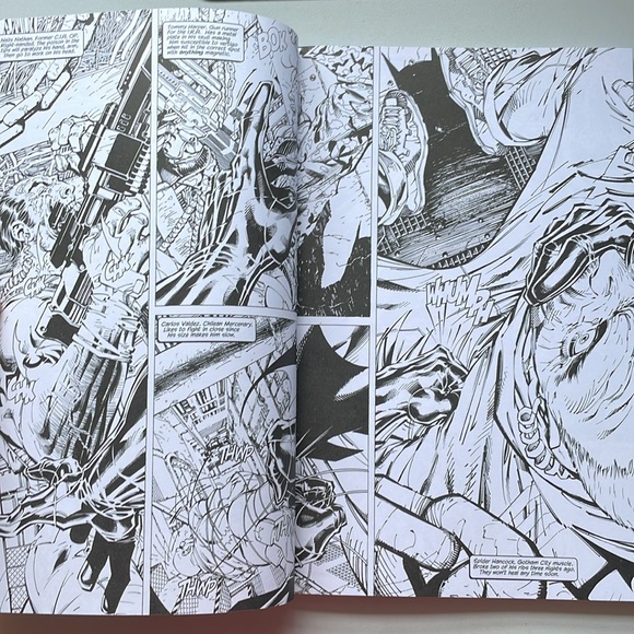 NOT ELIGIBLE FOR BUNDLE DEAL/SALE Coloring DC: Batman-Hush, Vol. 1 - Picture 11 of 12